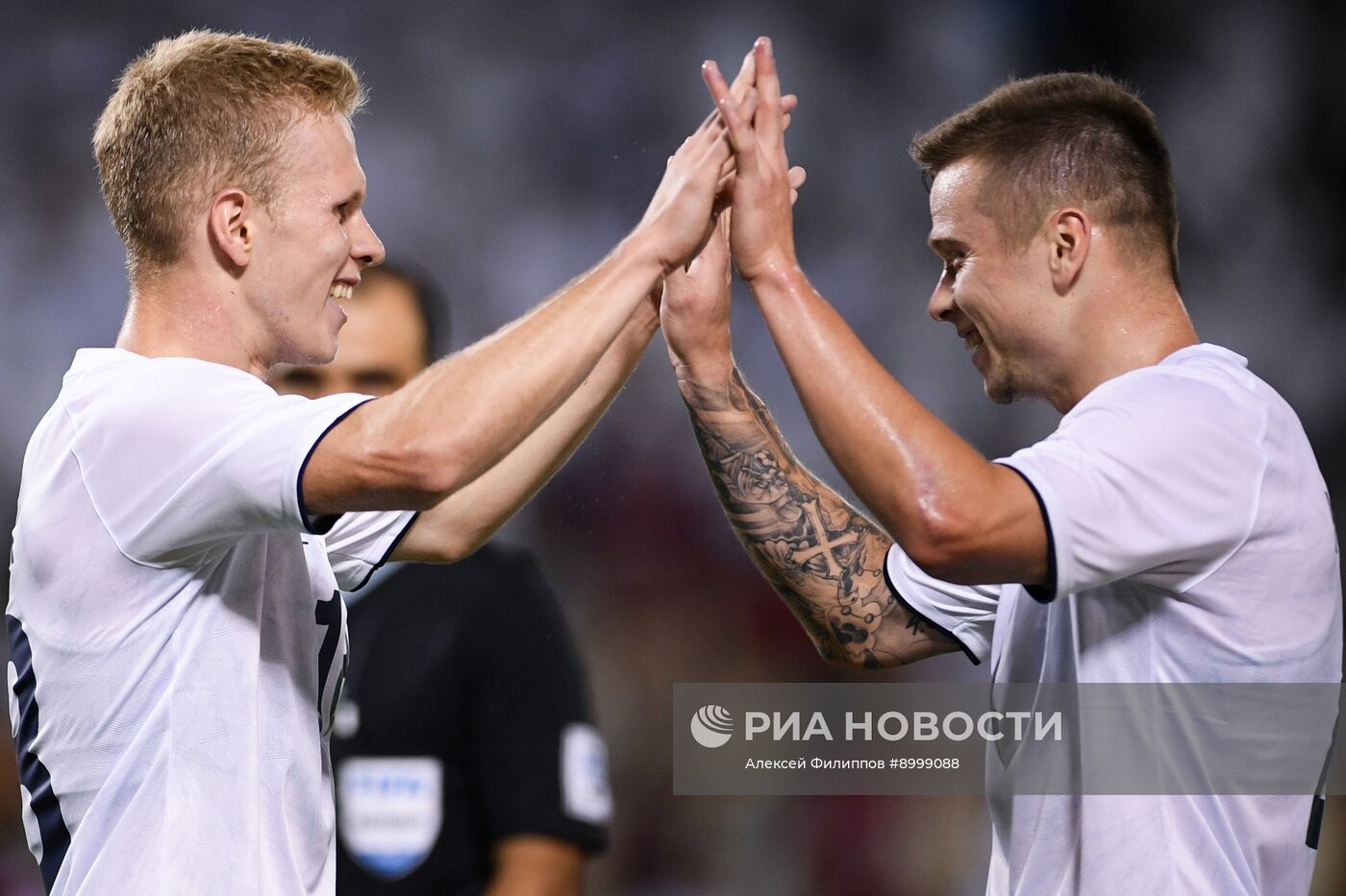 Футбол. Товарищеский матч. Катар - Россия