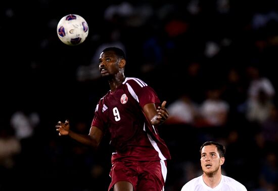 Футбол. Товарищеский матч. Катар - Россия