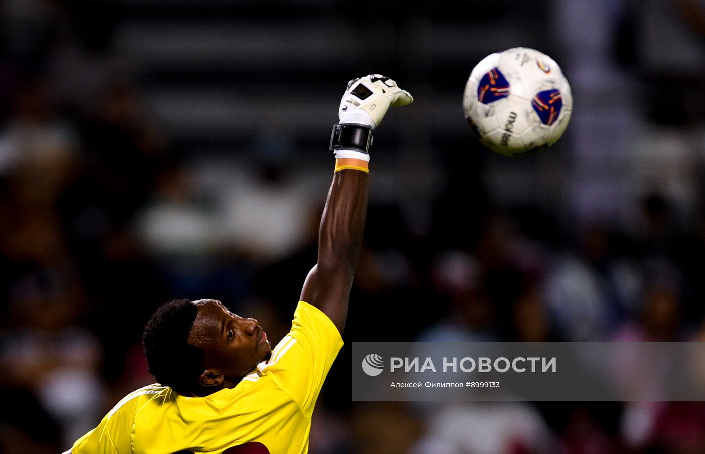Футбол. Товарищеский матч. Катар - Россия