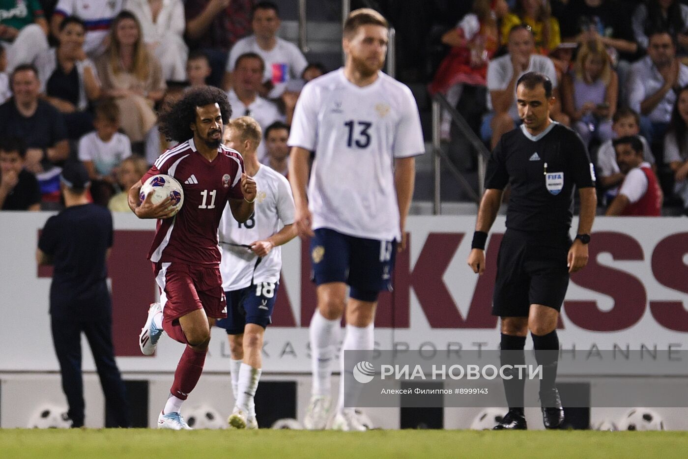 Футбол. Товарищеский матч. Катар - Россия