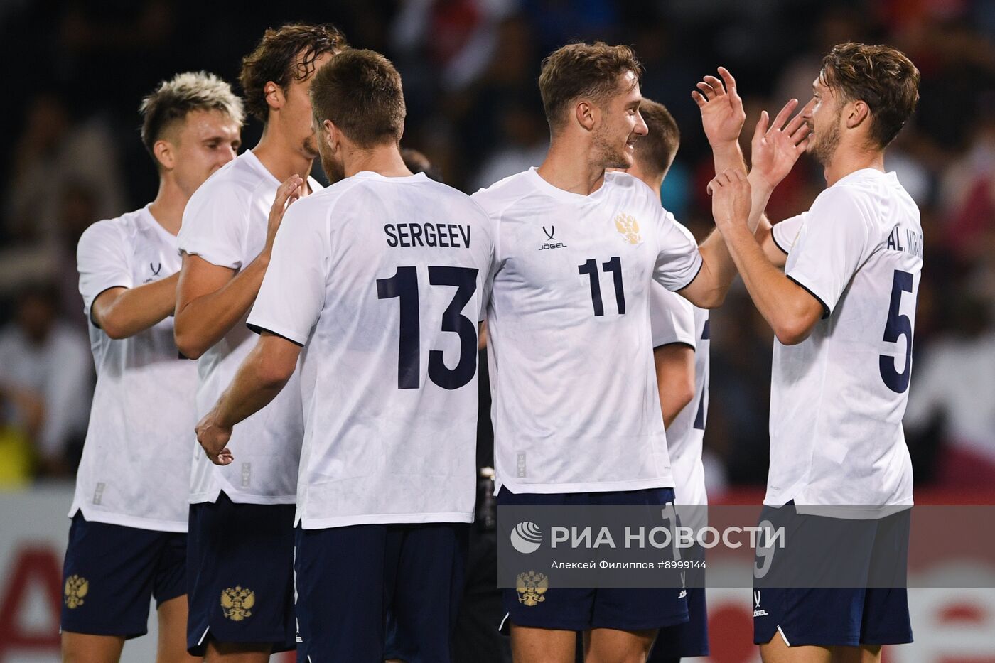 Футбол. Товарищеский матч. Катар - Россия