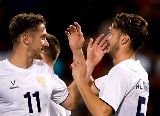 Футбол. Товарищеский матч. Катар - Россия