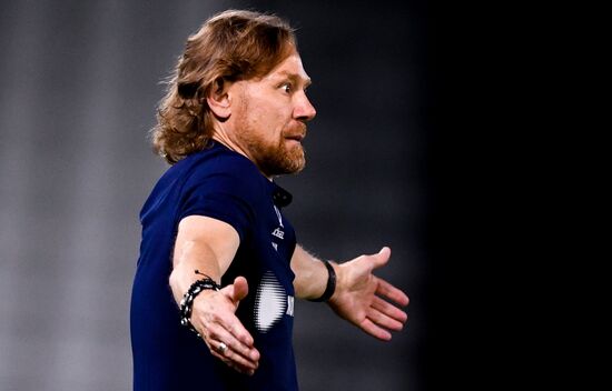 Футбол. Товарищеский матч. Катар - Россия