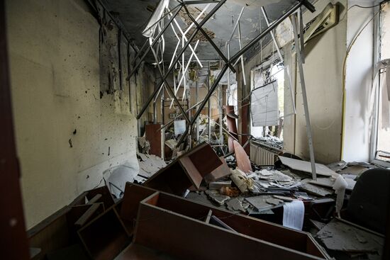 Последствия ударов ВСУ по Калининскому району Донецка