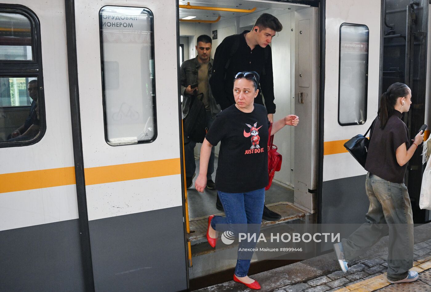 Мэр Москвы С. Собянин посетил станцию "Нижегородская"