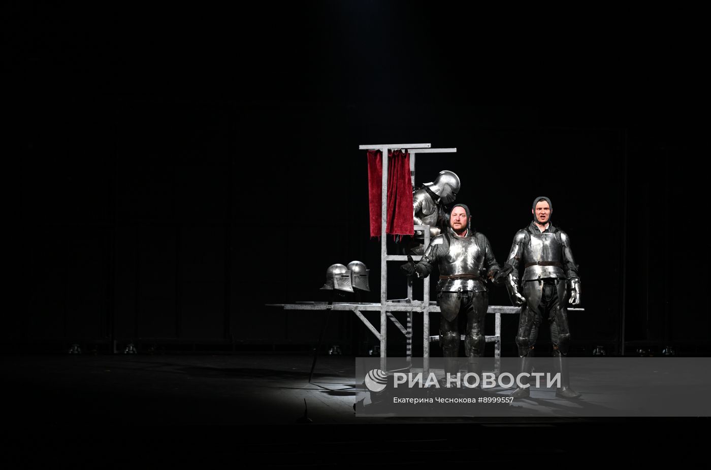 Сбор труппы театра имени Пушкина
