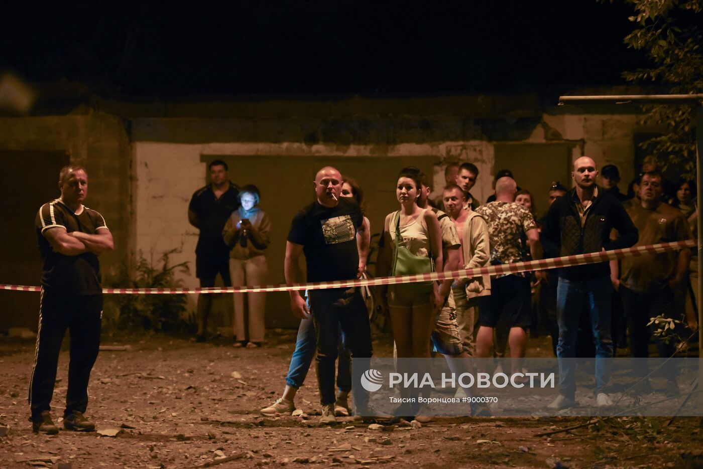 Последствия обстрела ВСУ жилого дома в Донецке