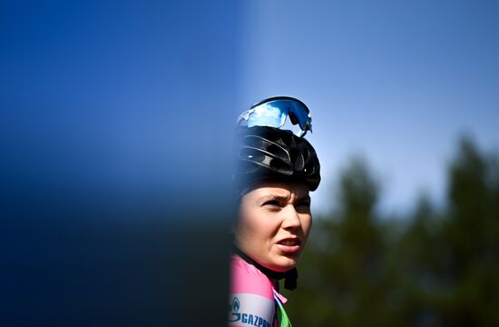 Тренировки перед началом чемпионата России по биатлону на лыжероллерах