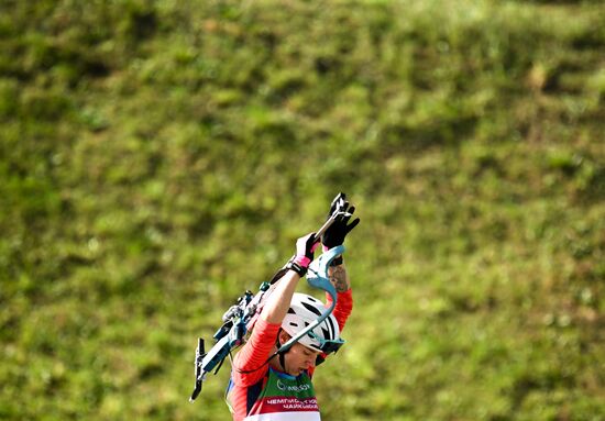 Тренировки перед началом чемпионата России по биатлону на лыжероллерах