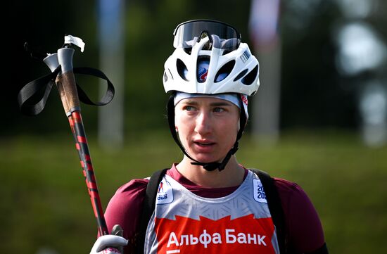 Тренировки перед началом чемпионата России по биатлону на лыжероллерах