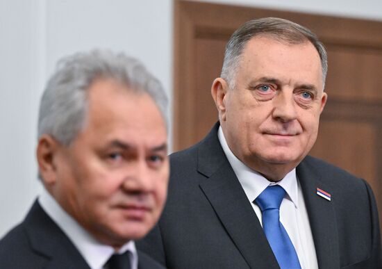 Встреча секретаря Совета Безопасности РФ С. Шойгу с президентом Республики Сербской М. Додиком