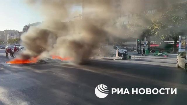 Протесты в Париже против экономической политики правительства