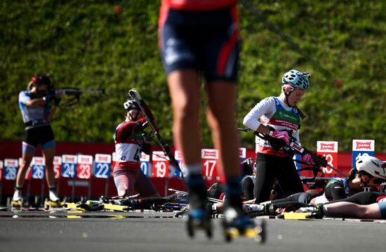 Тренировки перед началом чемпионата России по биатлону на лыжероллерах