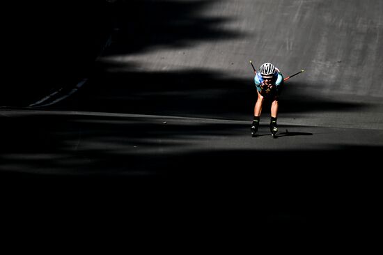 Тренировки перед началом чемпионата России по биатлону на лыжероллерах