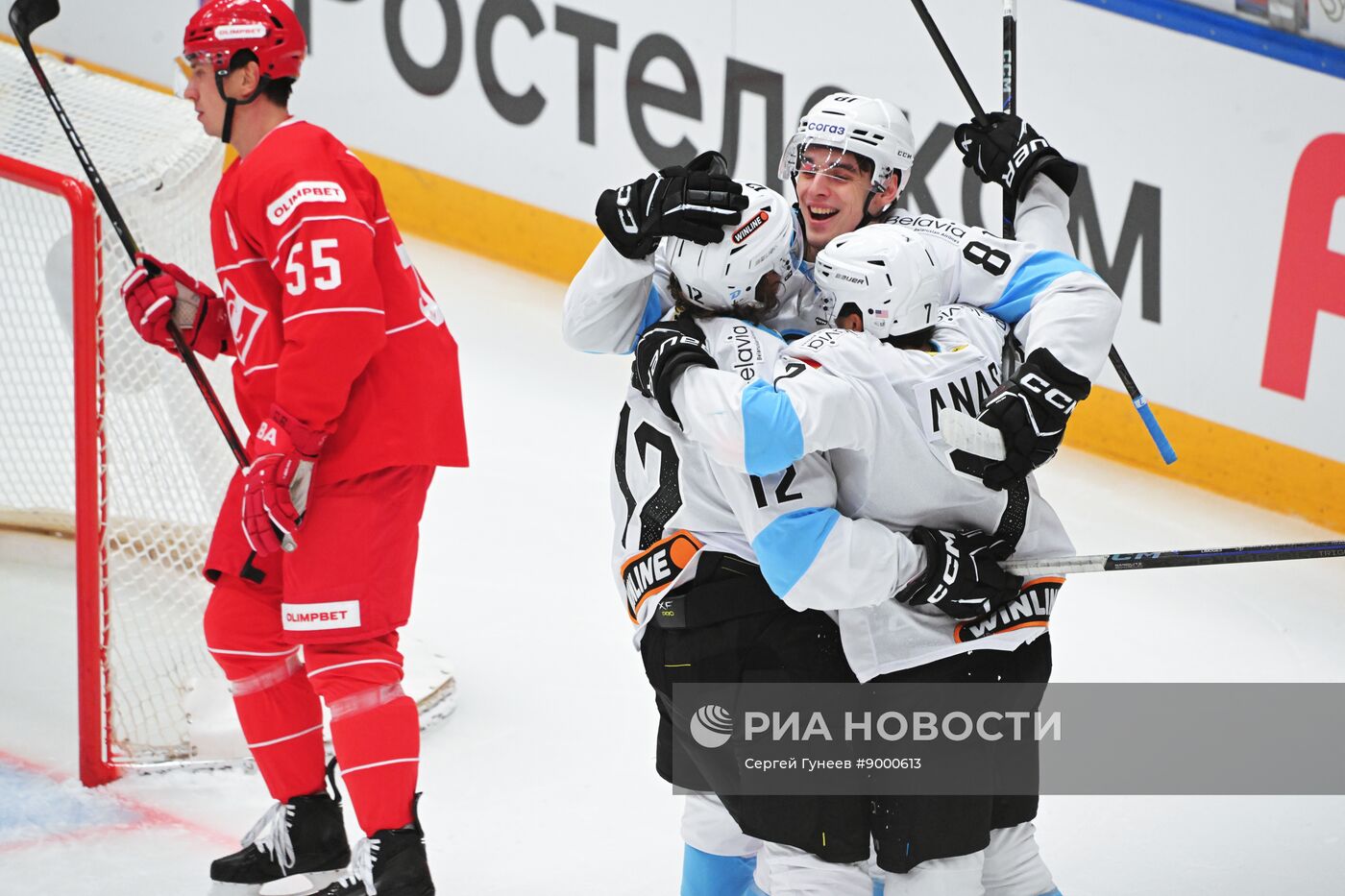 Хоккей. КХЛ. "Спартак" (Москва) - "Динамо" (Минск)