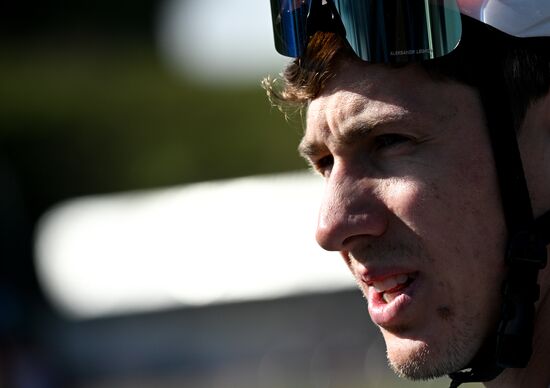 Тренировки перед началом чемпионата России по биатлону на лыжероллерах