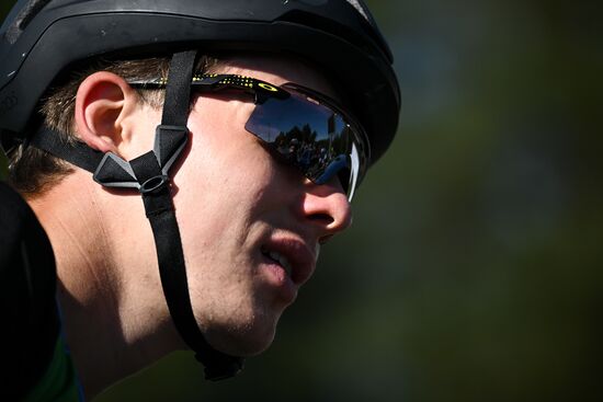 Тренировки перед началом чемпионата России по биатлону на лыжероллерах