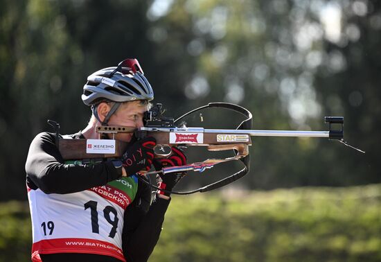 Тренировки перед началом чемпионата России по биатлону на лыжероллерах