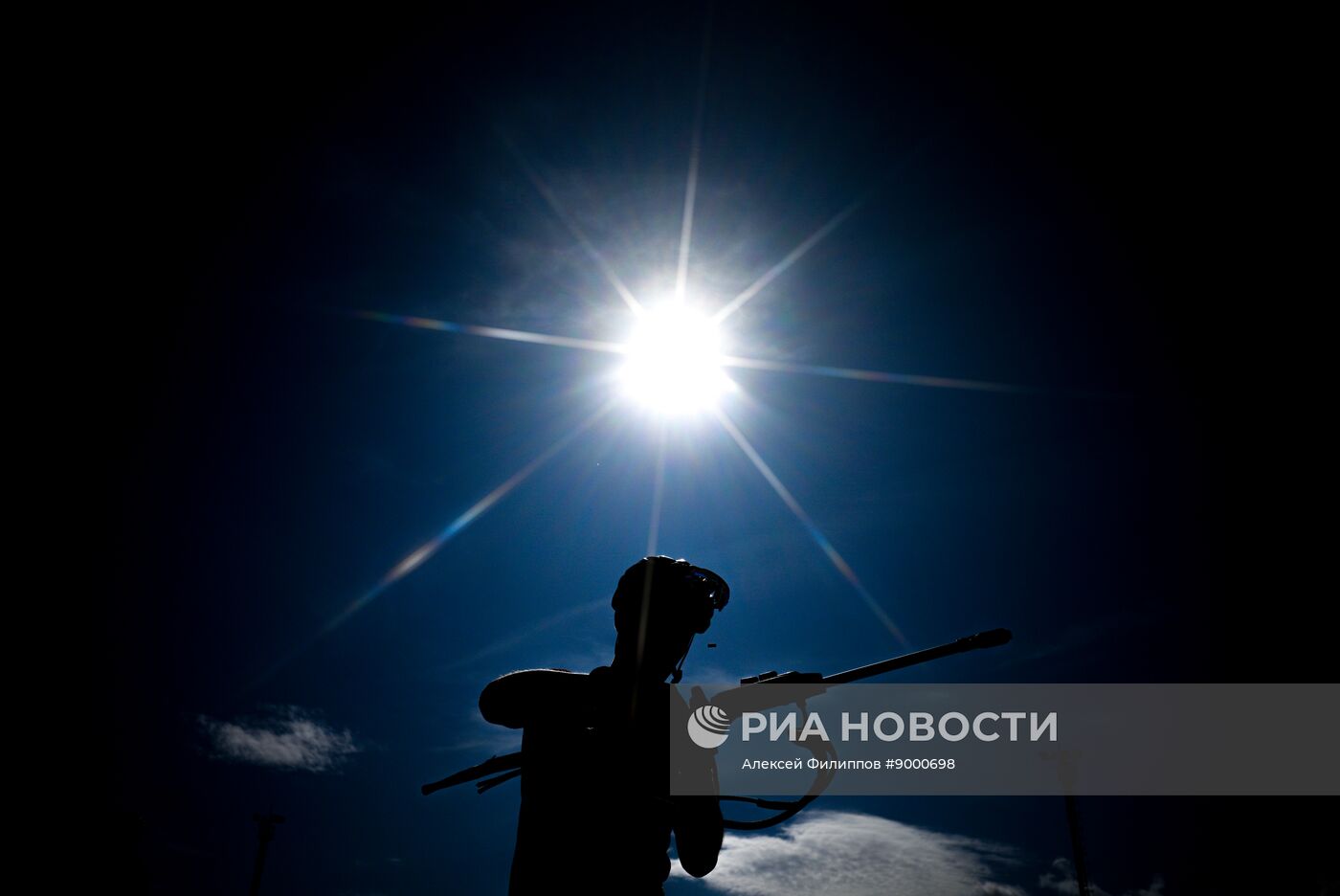 Тренировки перед началом чемпионата России по биатлону на лыжероллерах