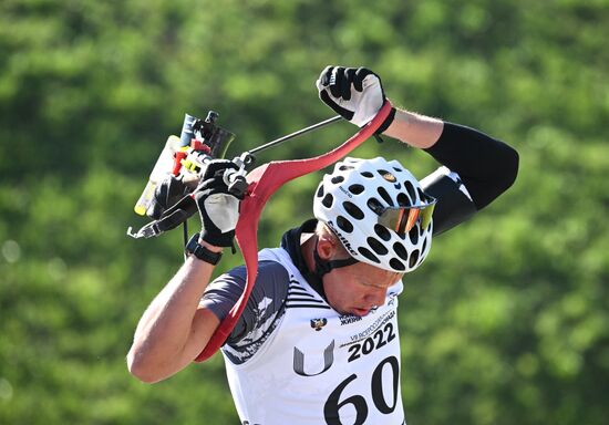 Тренировки перед началом чемпионата России по биатлону на лыжероллерах