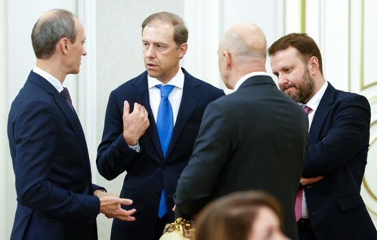 Премьер-министр РФ Михаил Мишустин провел совещание по экономическим вопросам