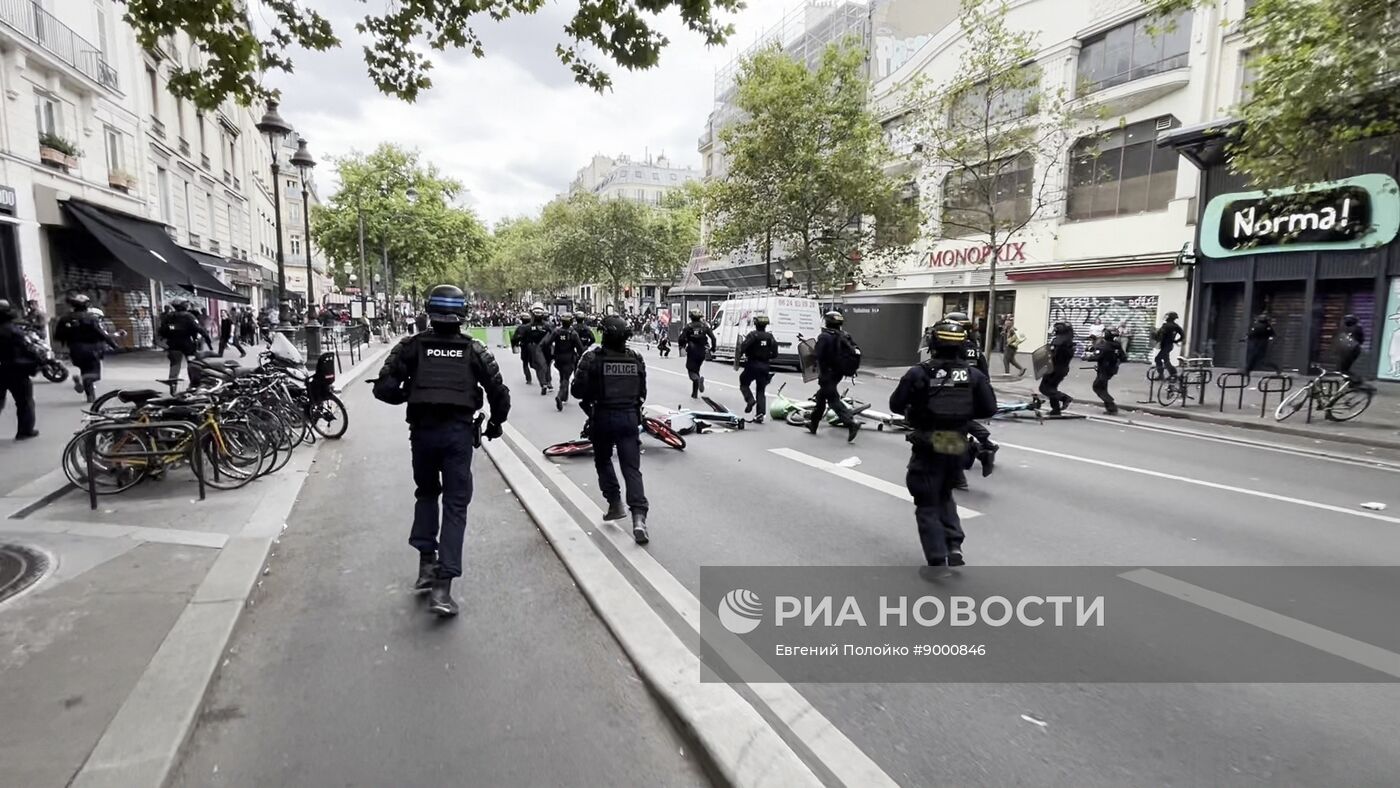 Протесты в Париже