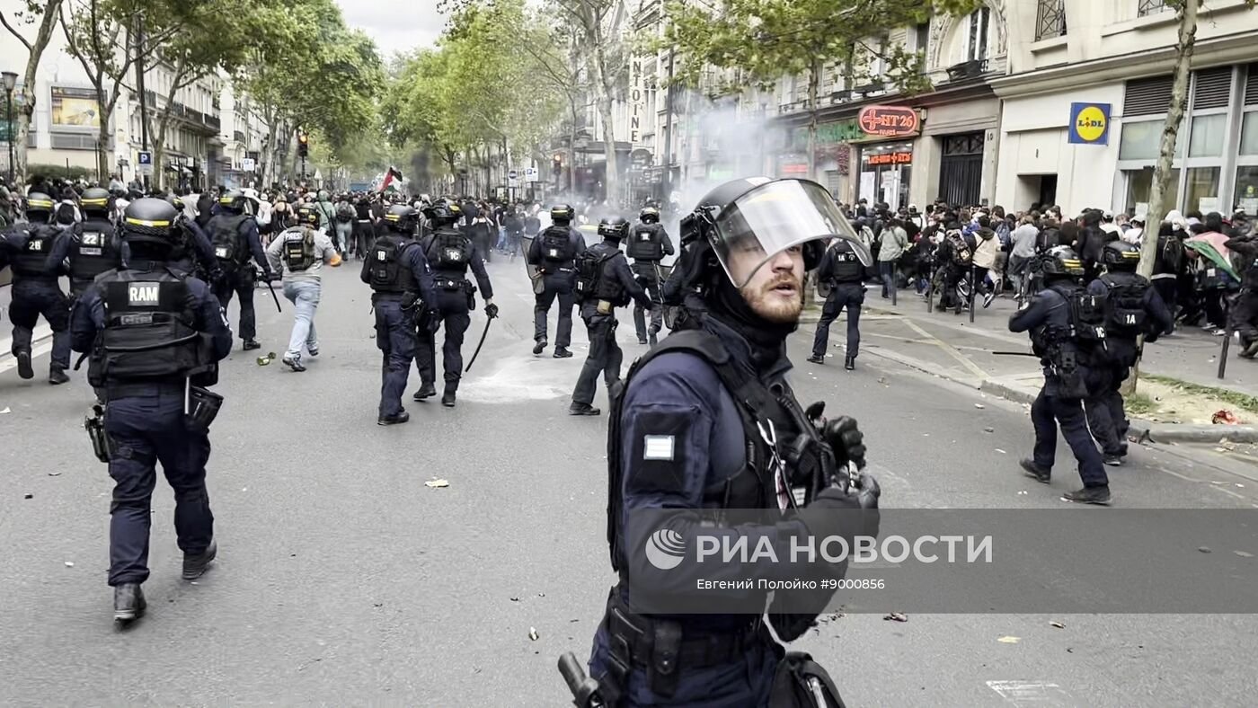Протесты в Париже