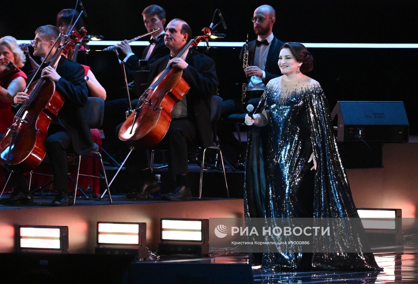 Концерт "Лариса Долина. В кругу друзей" в Москве