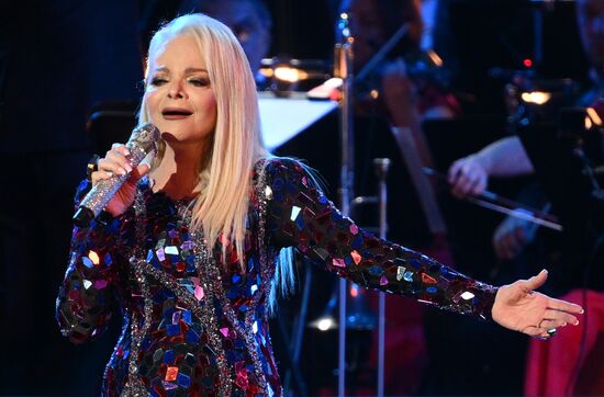 Концерт "Лариса Долина. В кругу друзей" в Москве