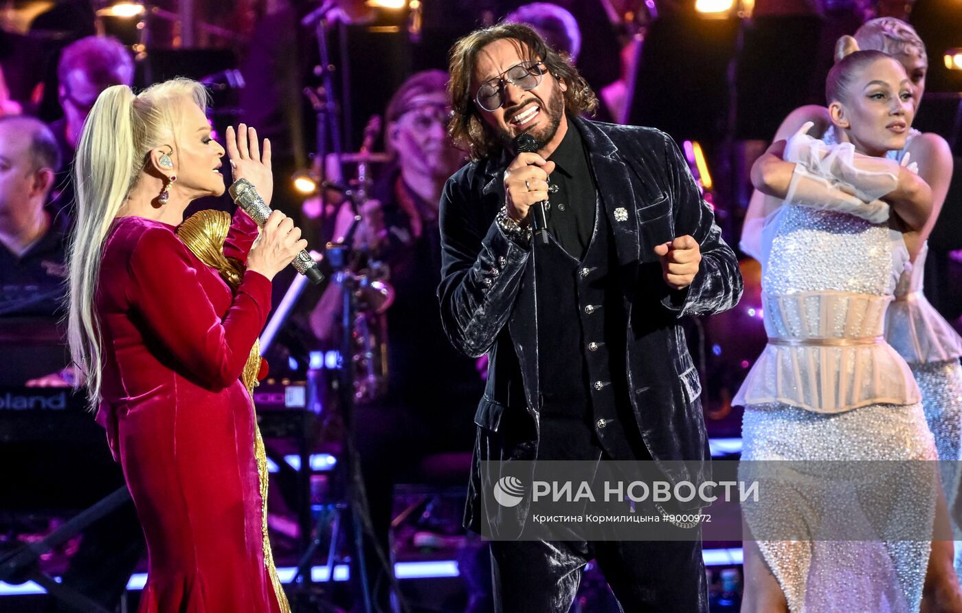 Концерт "Лариса Долина. В кругу друзей" в Москве