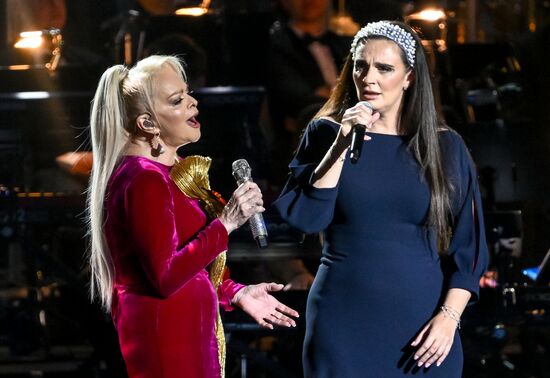 Концерт "Лариса Долина. В кругу друзей" в Москве