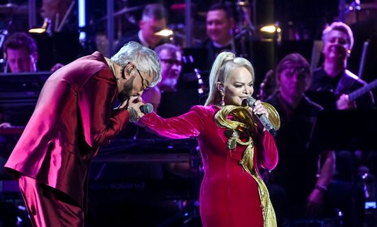 Концерт "Лариса Долина. В кругу друзей" в Москве