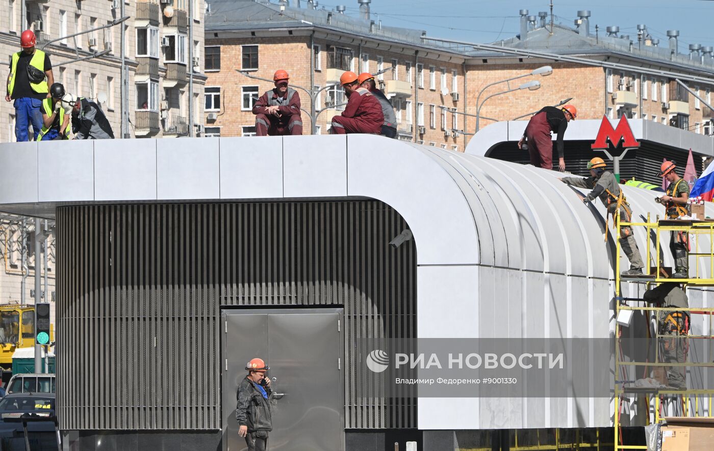 Подготовка к открытию станции метро "Вавиловская" в Москве