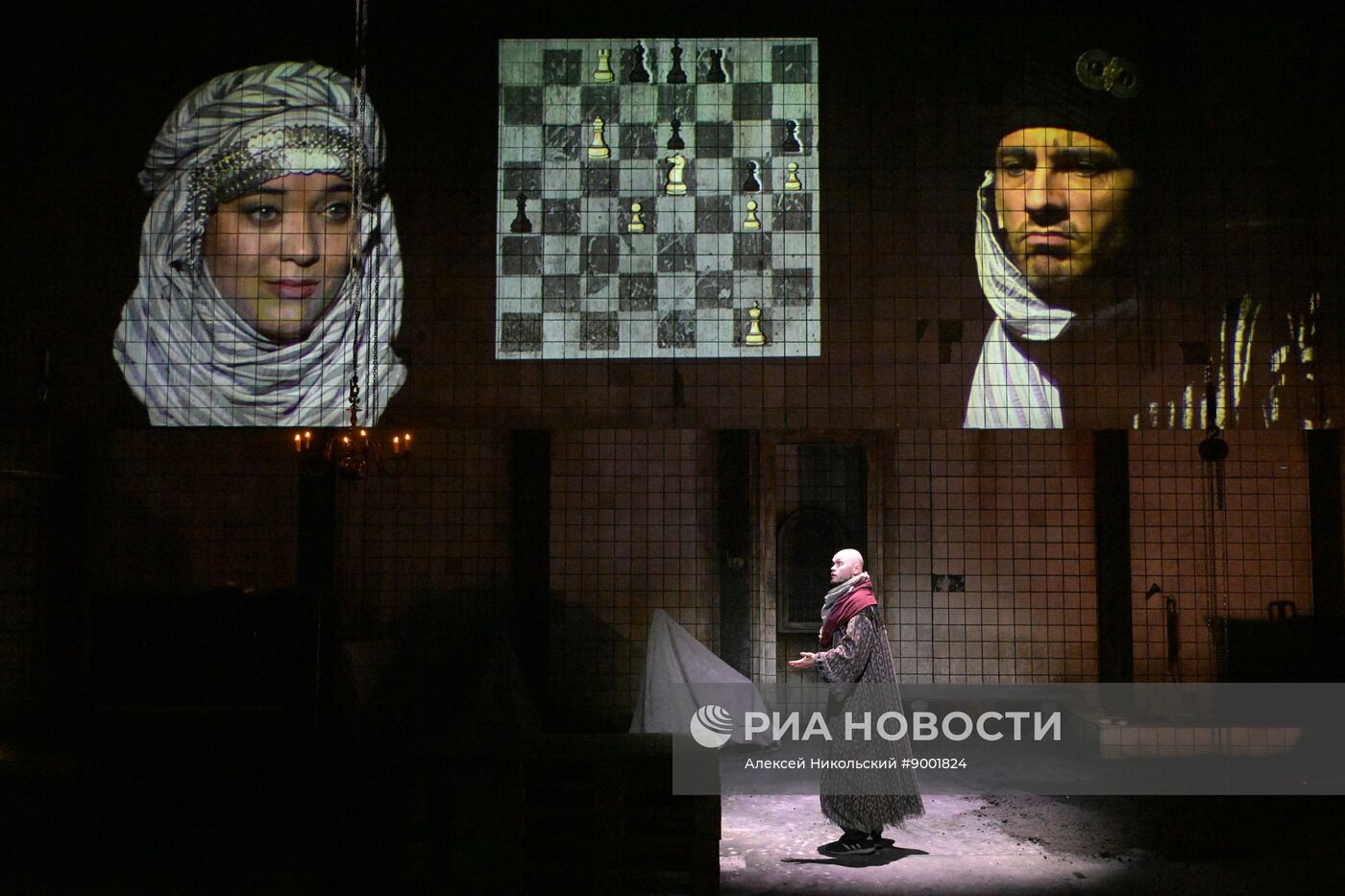 Спектакль "Натан Мудрый" в театре "Шалом" в Москве