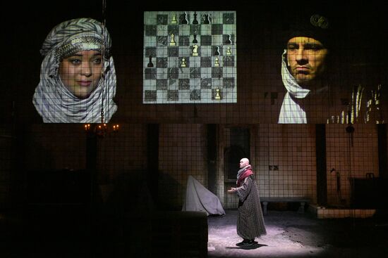 Спектакль "Натан Мудрый" в театре "Шалом" в Москве