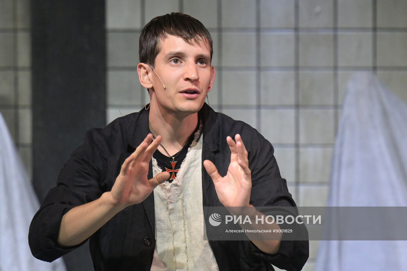 Спектакль "Натан Мудрый" в театре "Шалом" в Москве