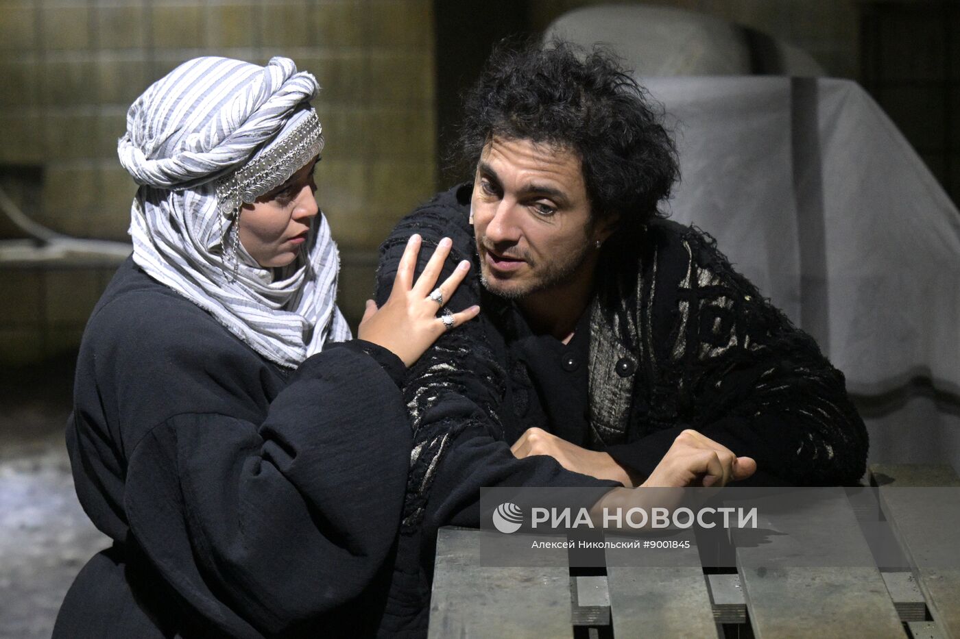 Спектакль "Натан Мудрый" в театре "Шалом" в Москве