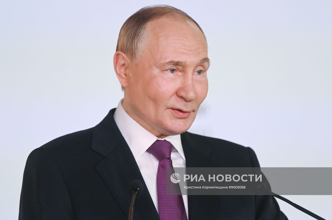 Рабочая поездка президента Владимира Путина в Санкт-Петербург