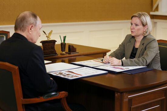 Рабочая поездка президента Владимира Путина в Санкт-Петербург
