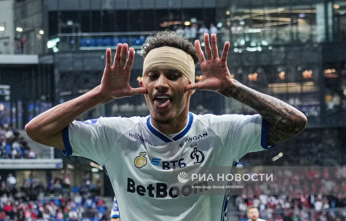 Футбол. РПЛ. Матч "Динамо" (Москва) - "Спартак" (Москва)