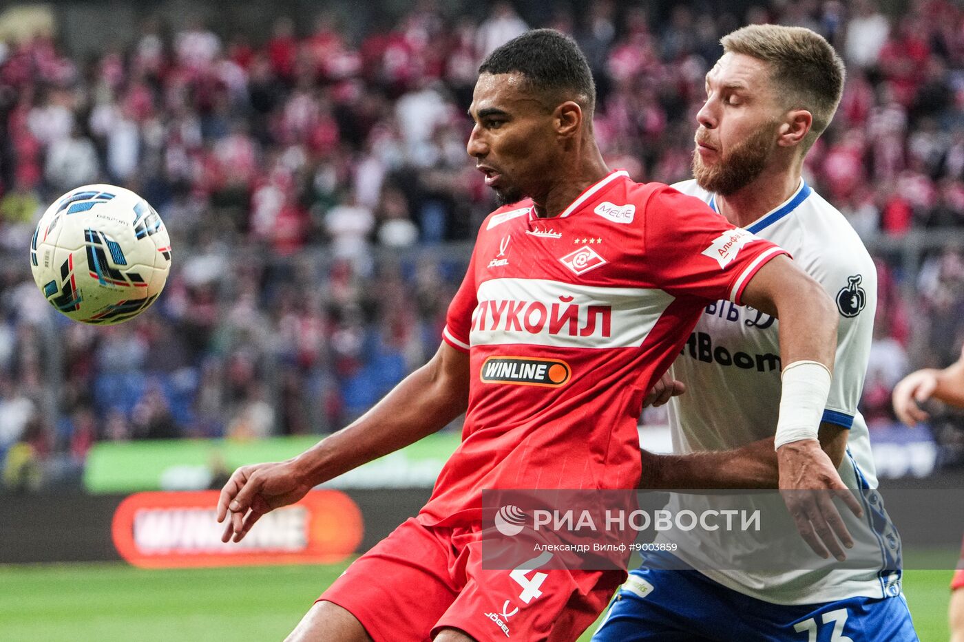 Футбол. РПЛ. Матч "Динамо" (Москва) - "Спартак" (Москва)