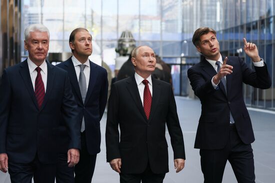 Открытие Национального космического центра