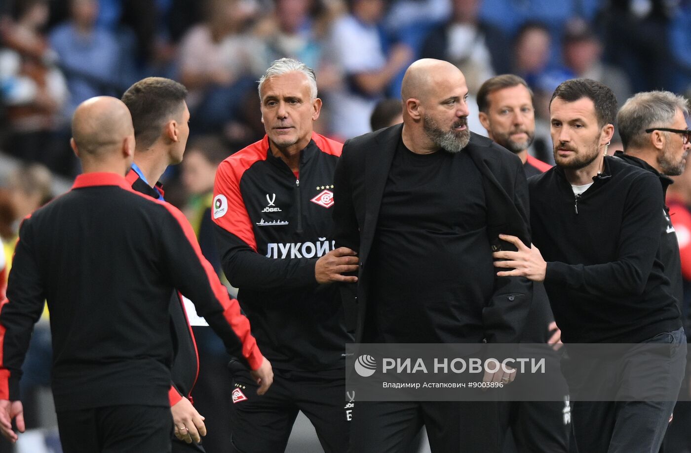 Футбол. РПЛ. Матч "Динамо" (Москва) - "Спартак" (Москва)