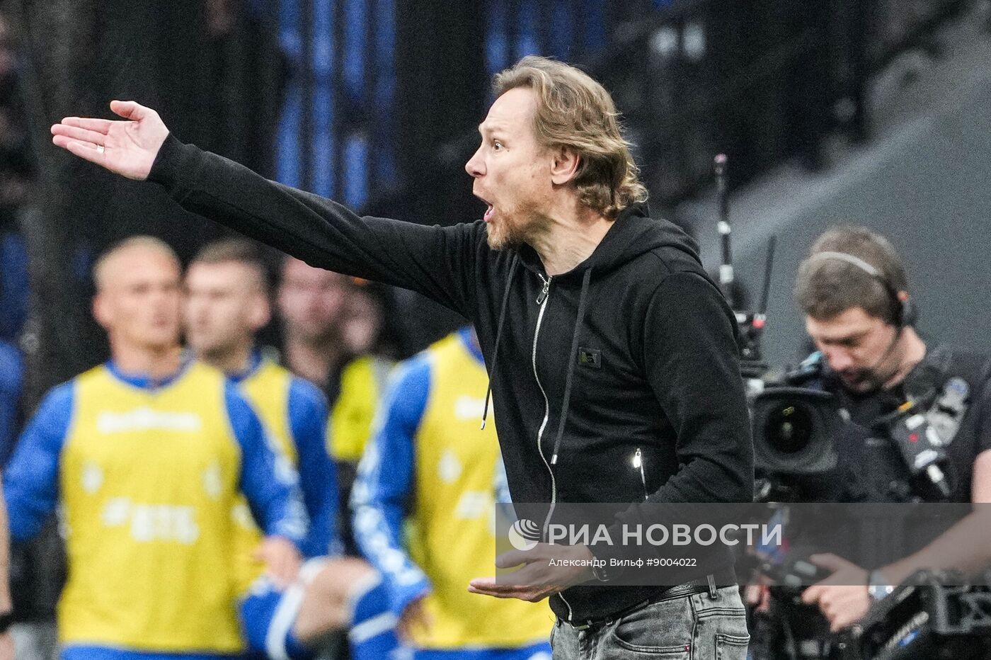 Футбол. РПЛ. Матч "Динамо" (Москва) - "Спартак" (Москва)