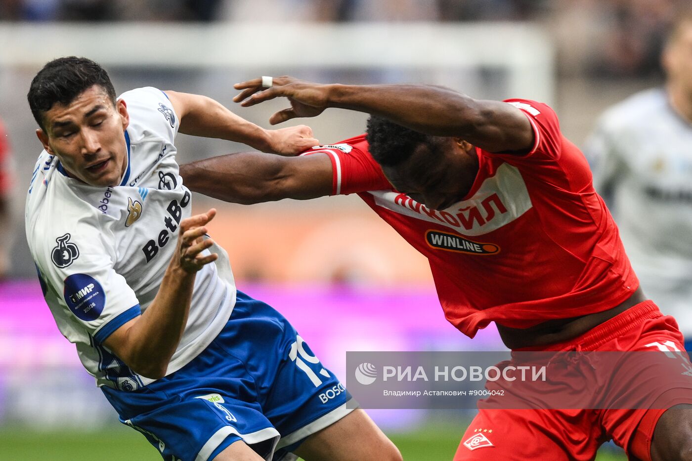 Футбол. РПЛ. Матч "Динамо" (Москва) - "Спартак" (Москва)