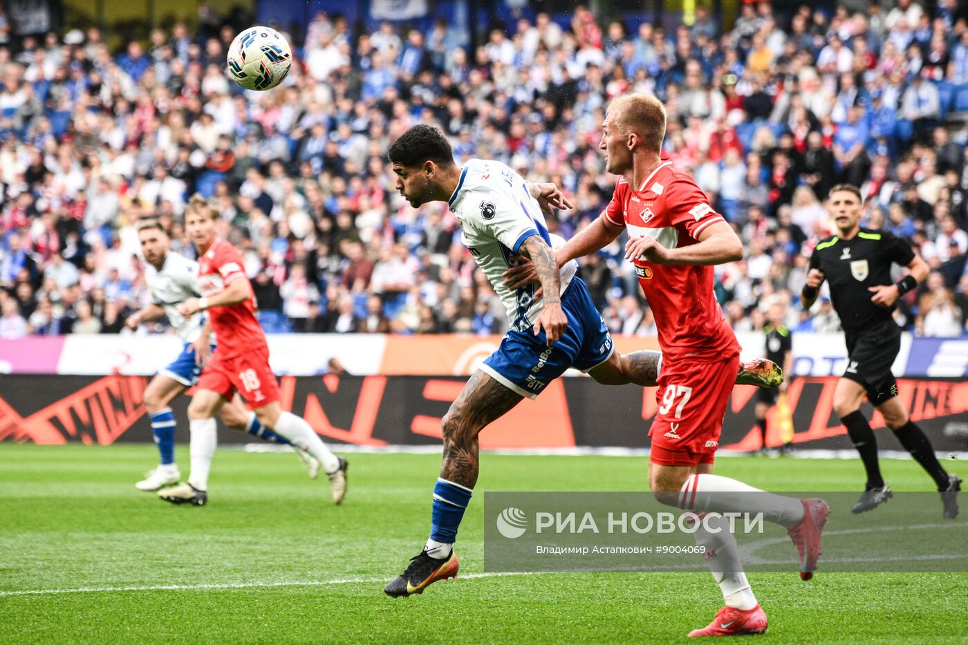 Футбол. РПЛ. Матч "Динамо" (Москва) - "Спартак" (Москва)