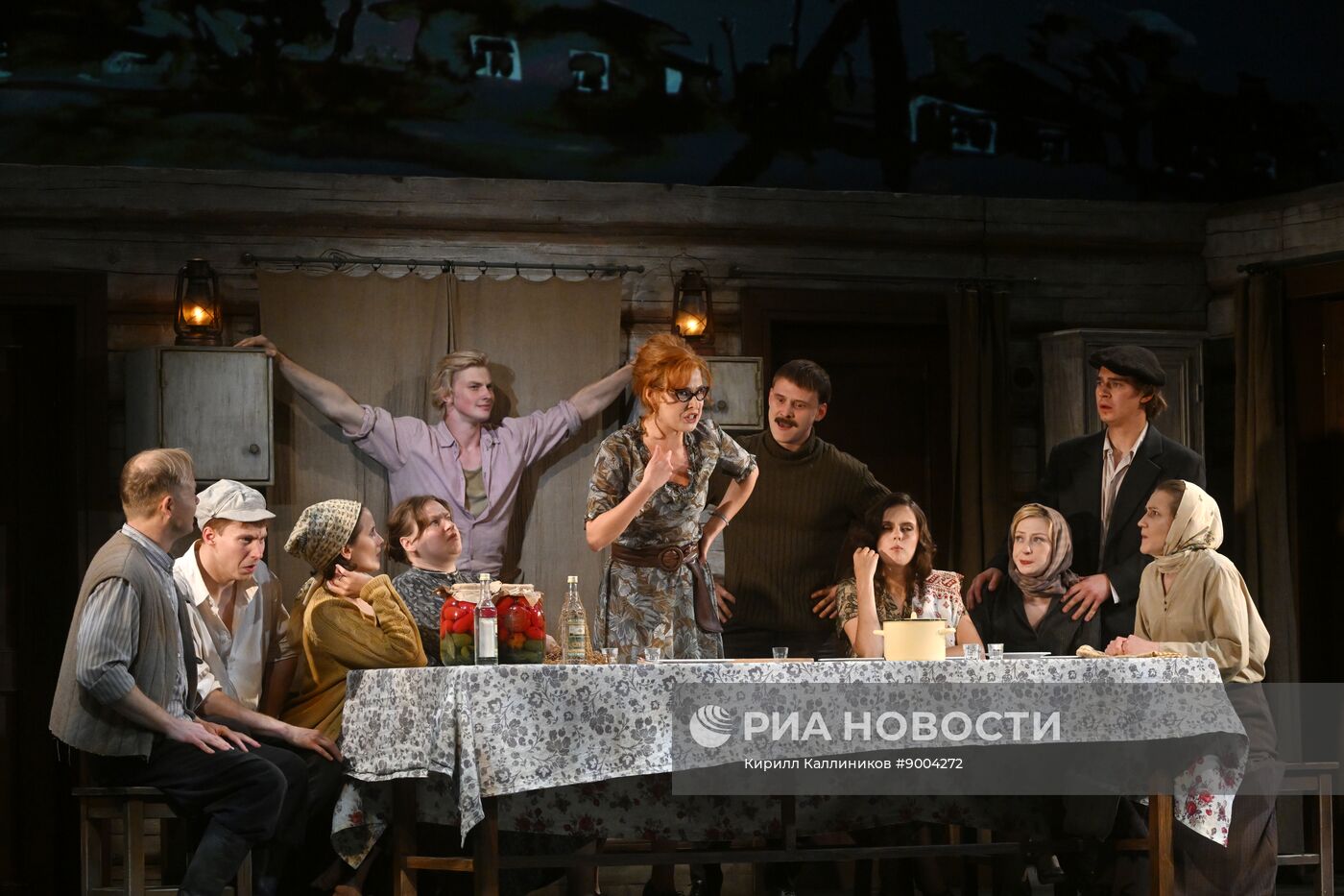 Спектакль "Охота жить" на сцене театра "Современник"