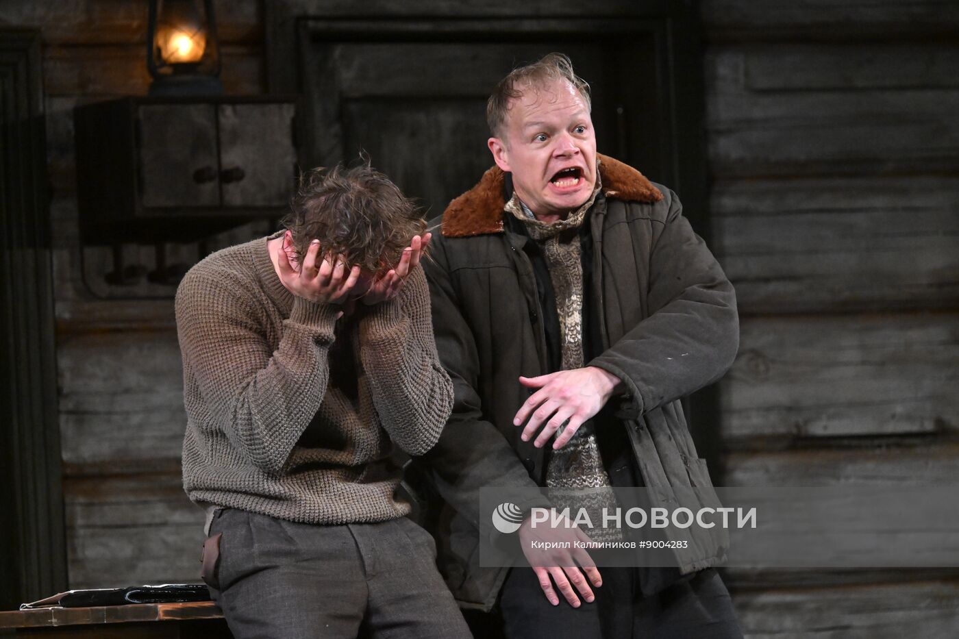 Спектакль "Охота жить" на сцене театра "Современник"