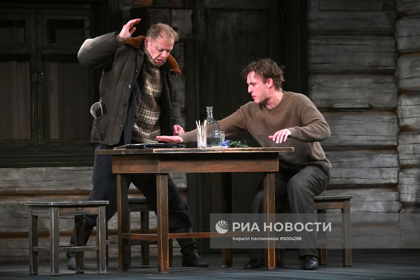 Спектакль "Охота жить" на сцене театра "Современник"