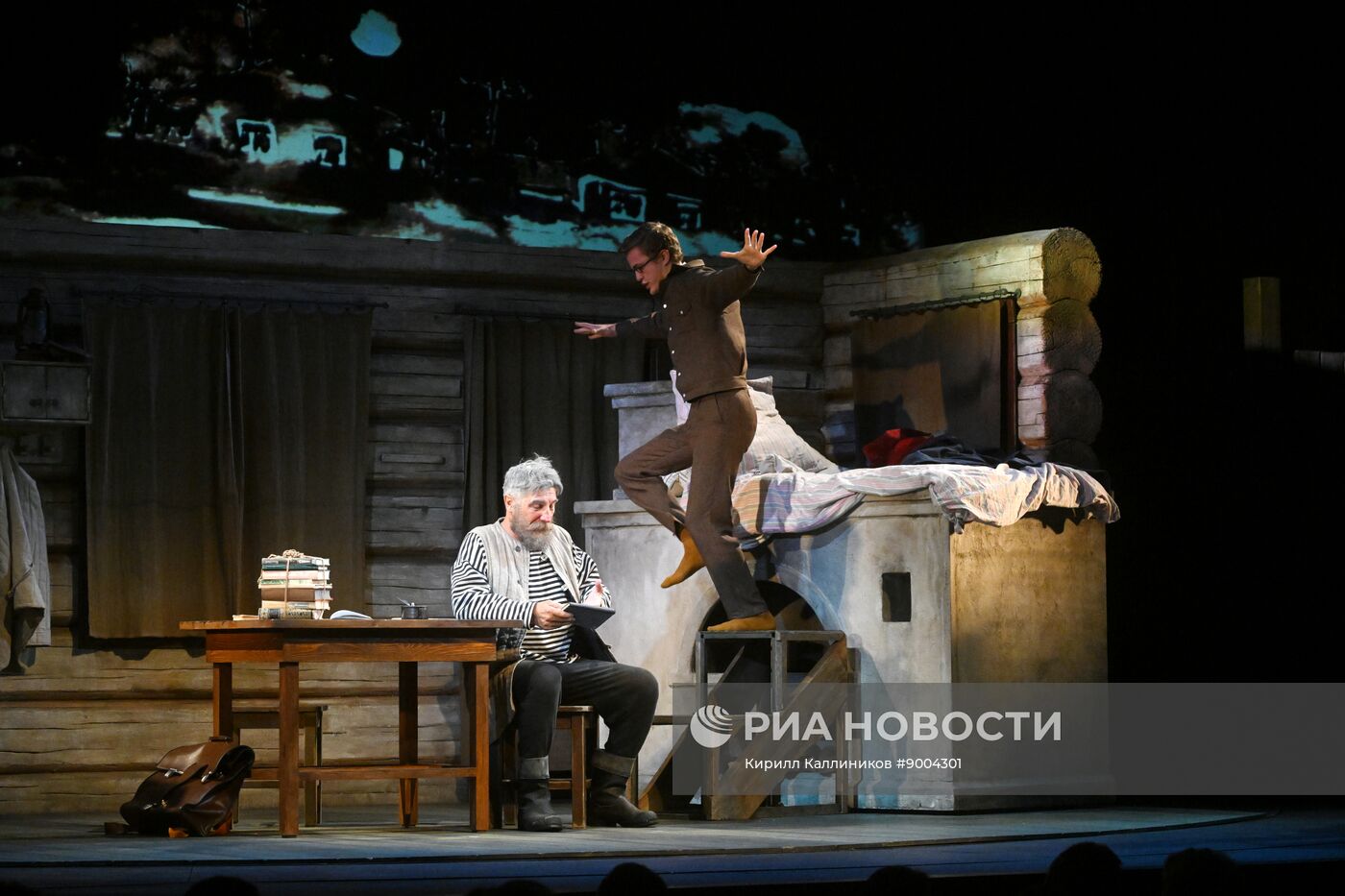 Спектакль "Охота жить" на сцене театра "Современник"